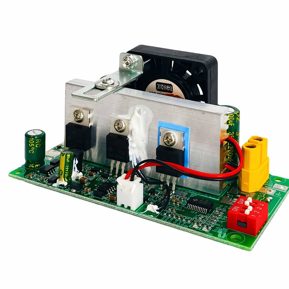 200W 15A MPPT Solar Charge Controller 12V/24V/48V/60V Auto PCBA with Remote Monitoring for Solar+Storage Home System